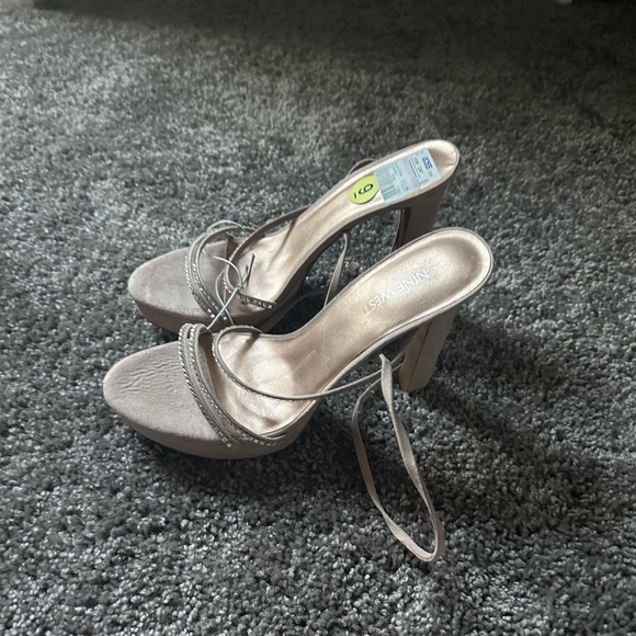 Nine West heels - Picture 2 of 3